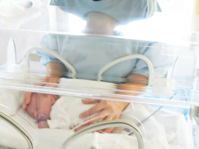 How to Survive the First Week With Baby in the NICU