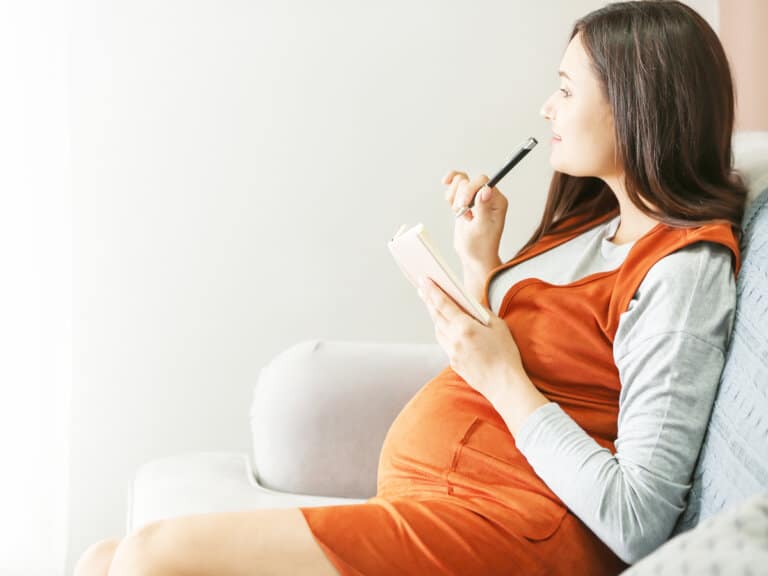 11 Natural Stress Relief Techniques When You’re Pregnant