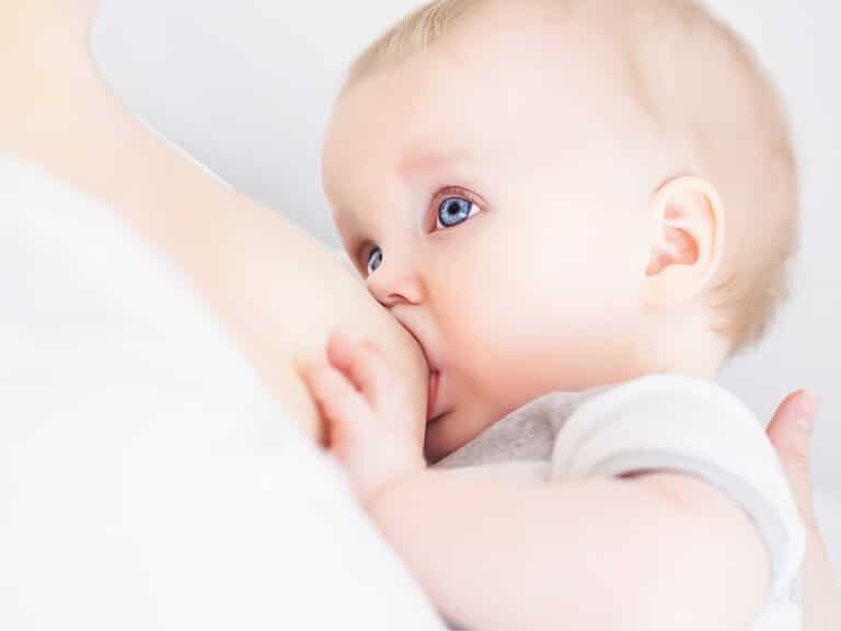Tips For Breastfeeding Your Baby The First Time