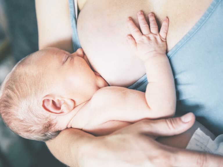 How To Deal With Sore Nipples When Breastfeeding