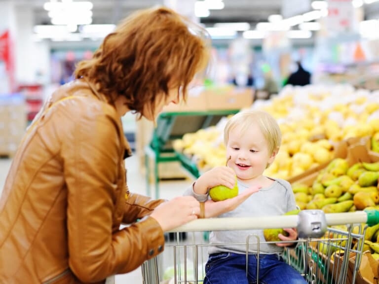 6 Easy Ways to Save Time Buying Groceries as a Busy Mom