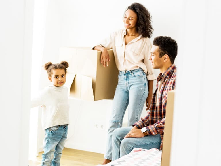 7 Effective Tips for Moving Into a New House with Kids (From a Military Spouse)