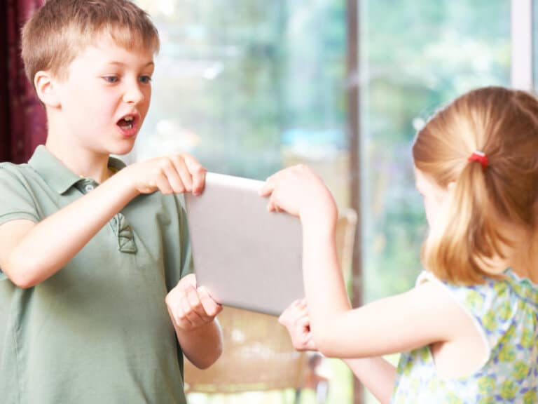 5 Simple and Effective Sibling Conflict Resolution Activities to Try Right Now